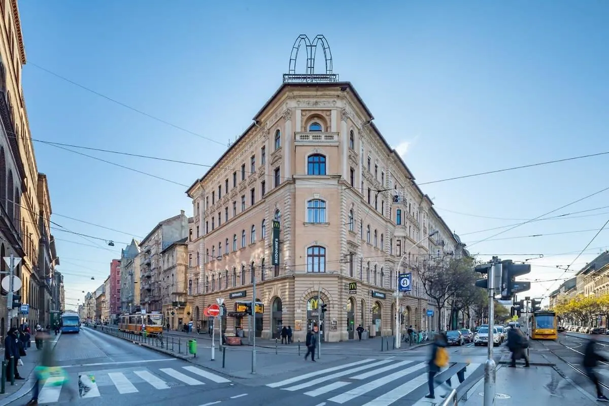 Very Central - Large Ac Studio Budapeste 0*,  Hungria