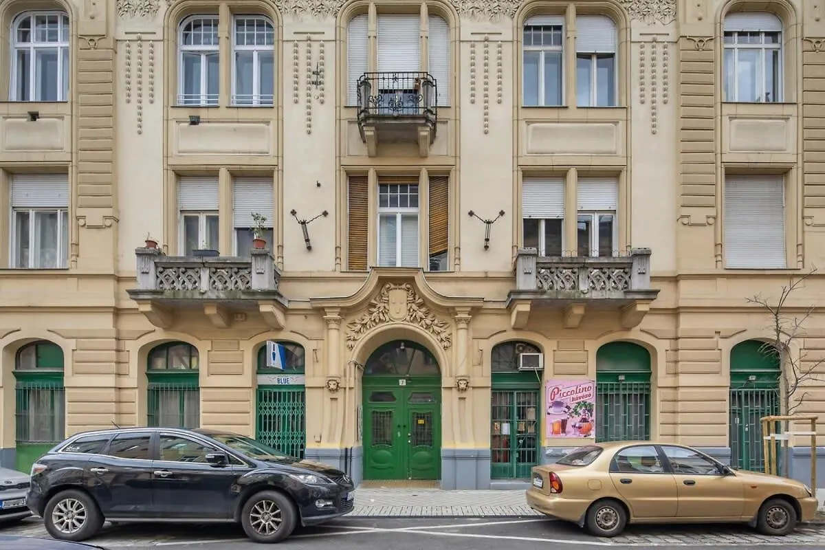 Very Central - Large Ac Studio Budapeste 0*,  Hungria